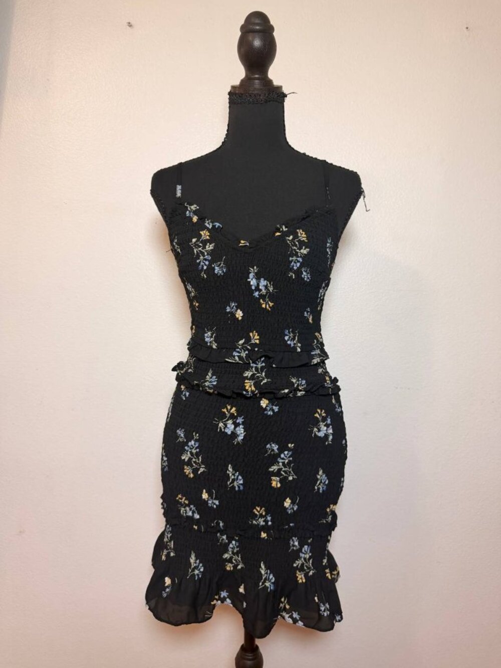 Abercrombie Black Floral Smocked Mini Dress Ruffle Hem Coquette Cottagecore M